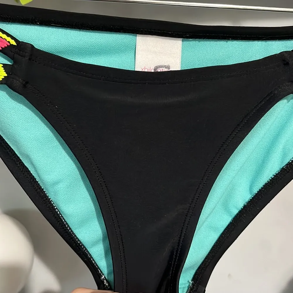 Black Bikini Swimsuit Bottom Slit Braided Sides Womens XS - Image 5