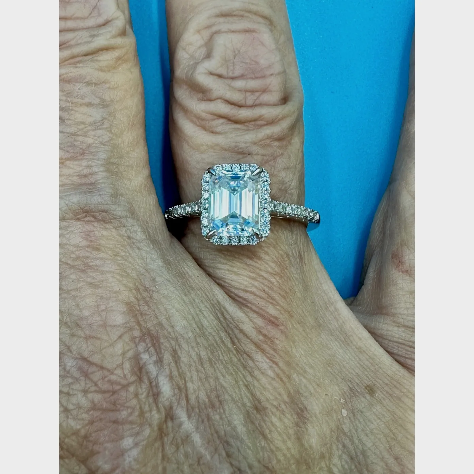 2 carat Moissanite Triangular Cut Ring with Moissanite Accents Size 7 Silver - Image 6