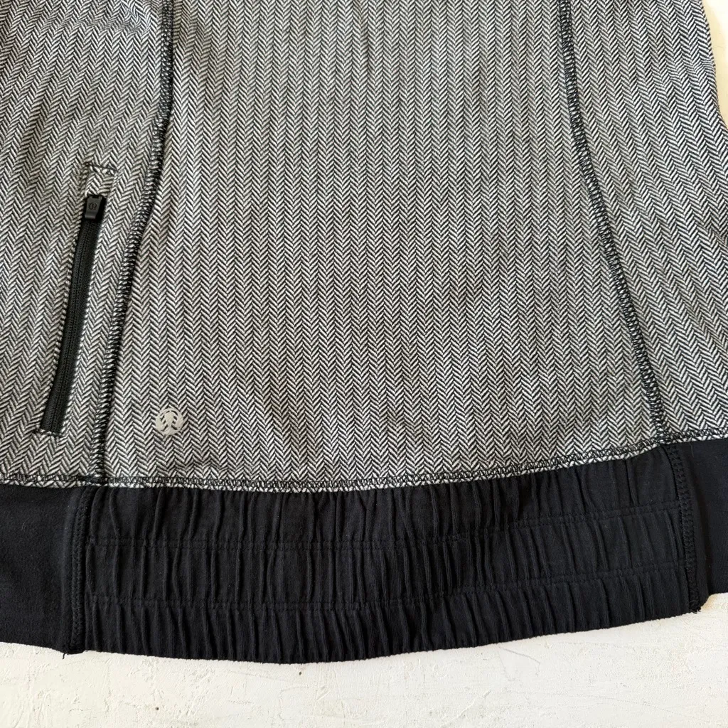 Lululemon Think Fast Hoodie Herringbone Size 6 - Image 8