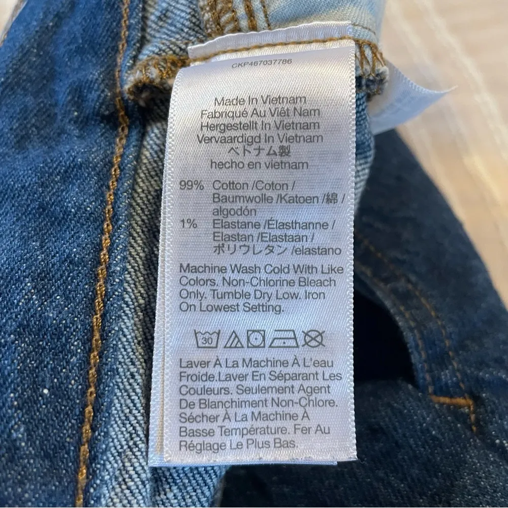 The Perfect Vintage Straight Jean in Greenhaven Wash: Seamed Version 27 - Image 8