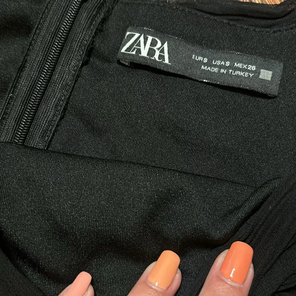 ZARA  Black Pleated Flowy Mini Skirt - Image 3