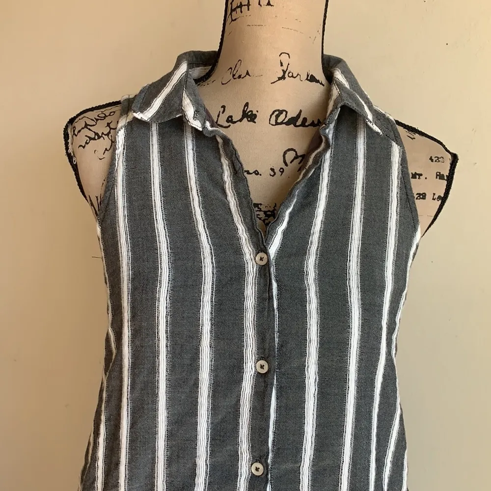 HOLDING HORSES Sleeveless Striped Grey and White Midi Dress - Image 8