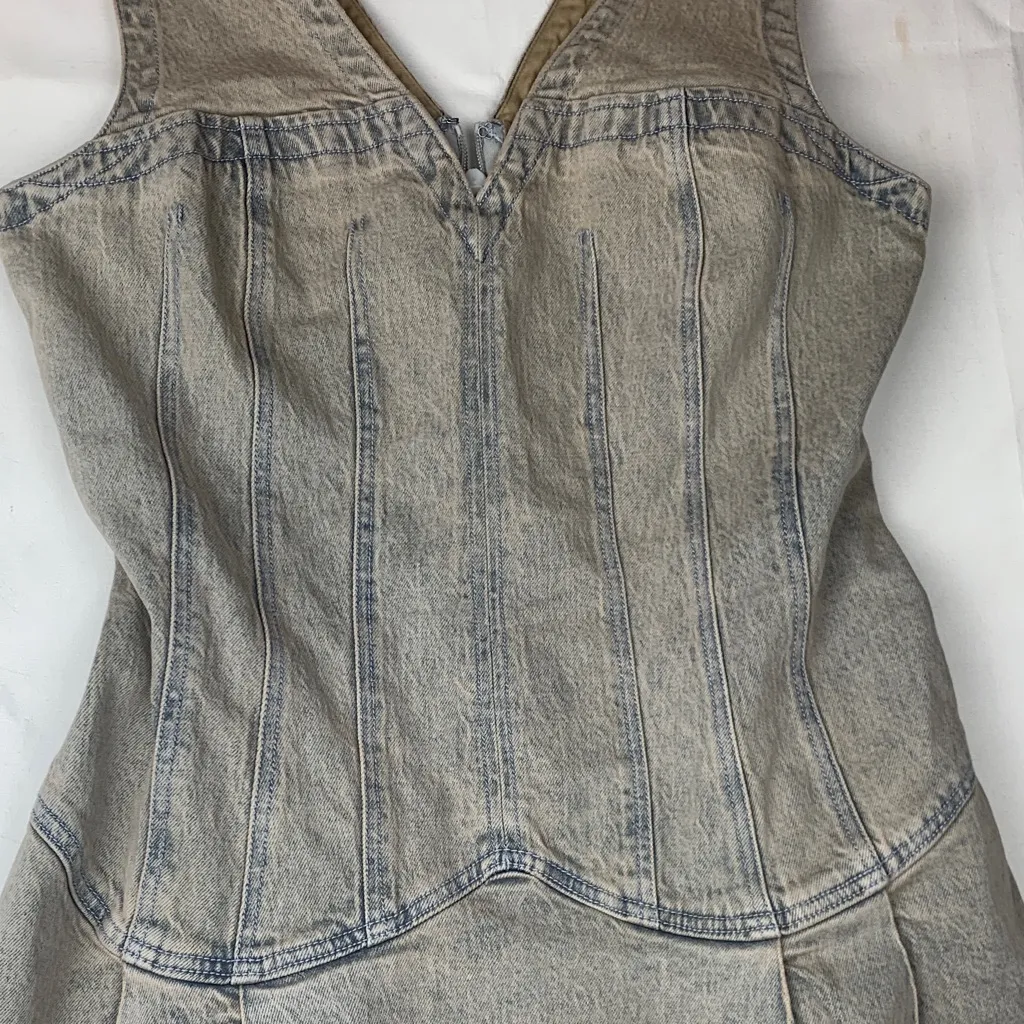 Pilcro size medium denim corset midi dress light wash drop waist - Image 4