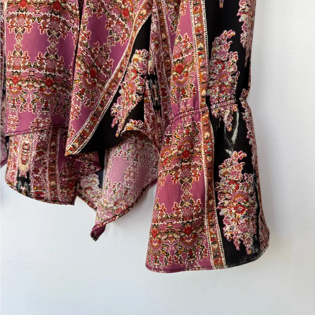 BCBGMaxAzria‎ Pink and Black Asymmetrical Wrap Style Blouse Longsleeve Medium - Image 3