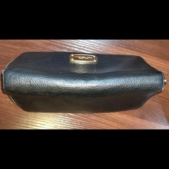 MICHAEL KORS Large Black‎ Pebble Leather Zip Around Wallet 8”x4” - Image 5