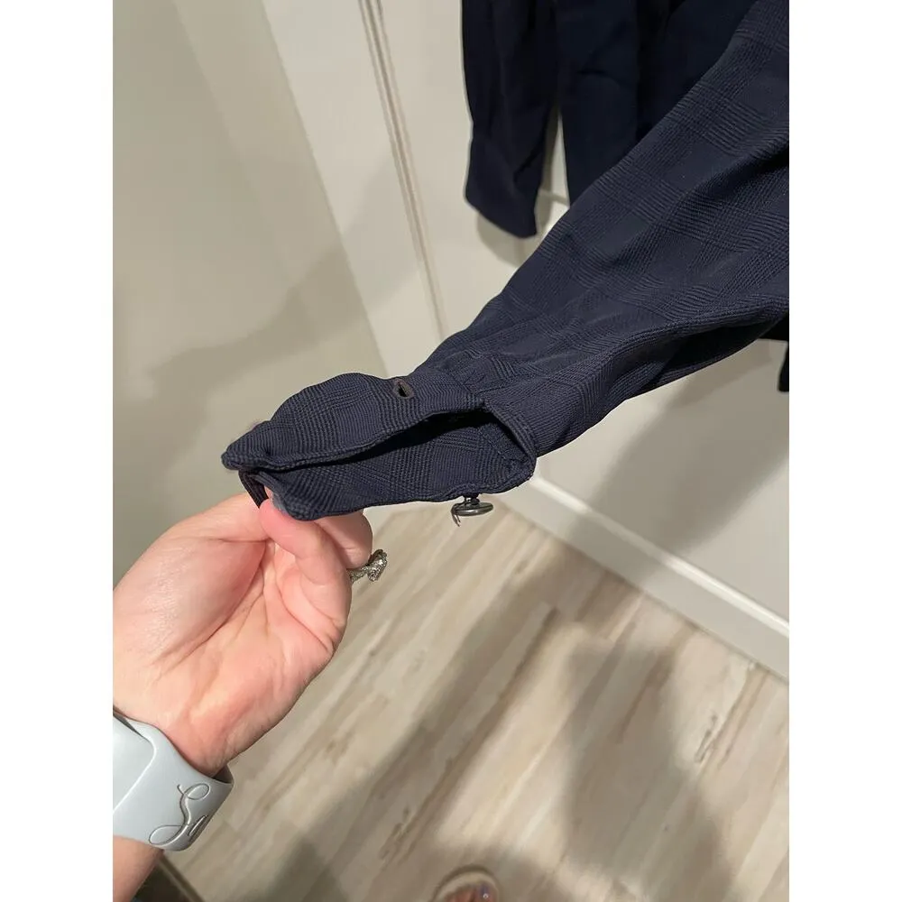 Linda Dresner Navy button down pleated shirt S/M Blue Size M - Image 3