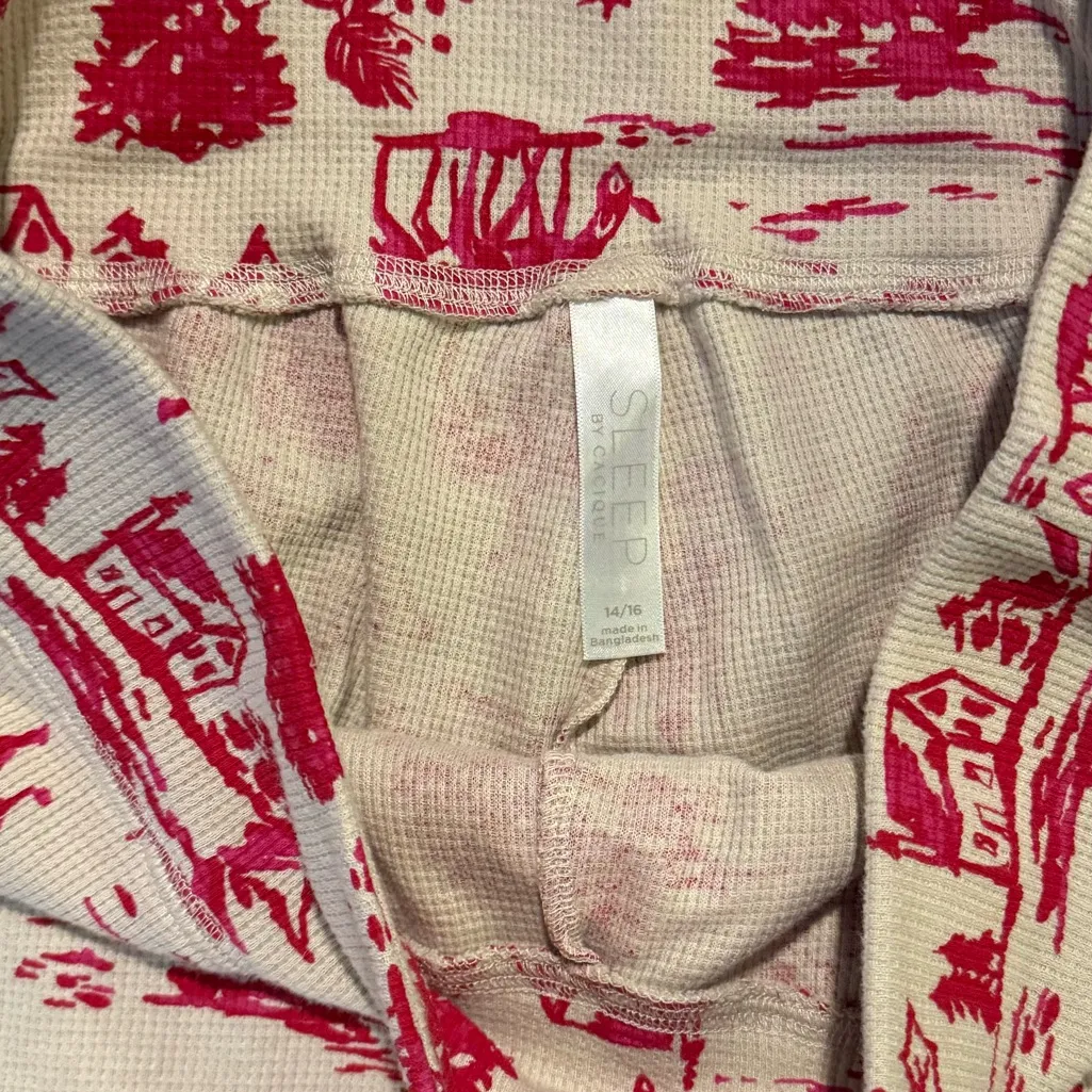 Cacique Cream and Red Sleepwear Set - Image 9