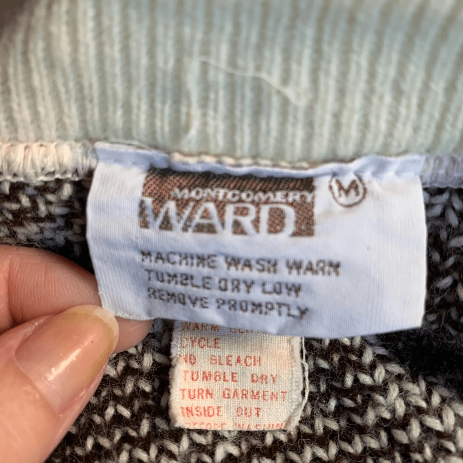Vintage Montgomery Ward Brown Geometric Knit Sweater Vest Medium Grandpa Artsy - Image 5
