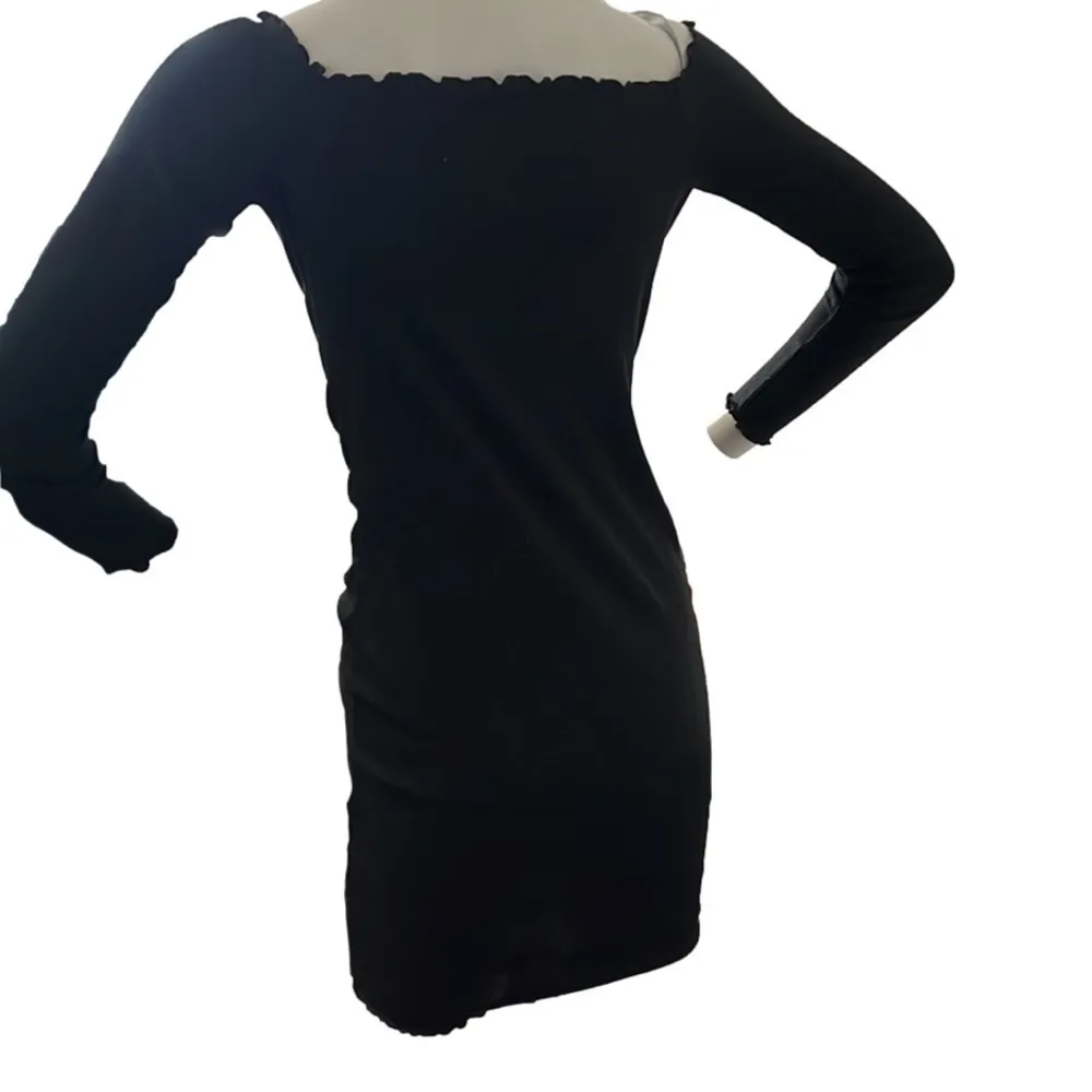 nastygal black on off shoulder scalloped ribbed ruched bodycon long sleeve dress - Image 3