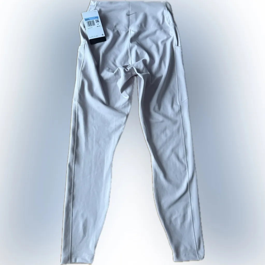 Nike One High-Waisted 7/8 Leggings with Pockets - Image 12