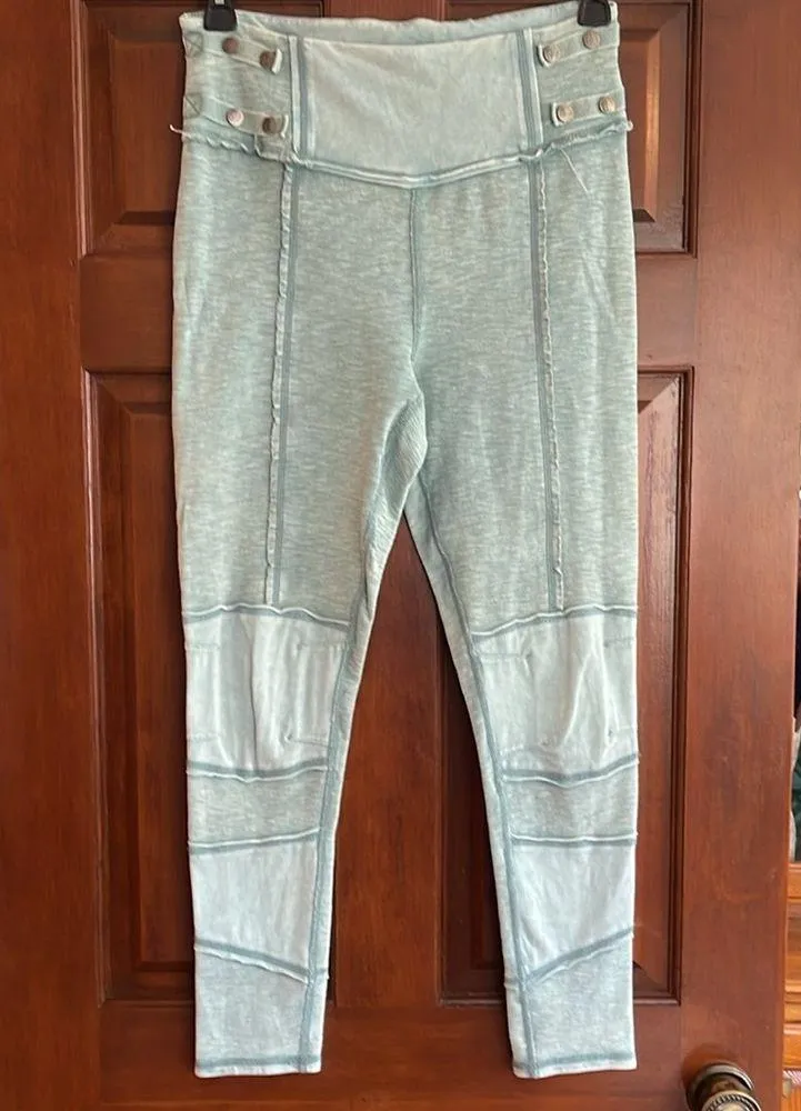 Free People Movement Catch Me If You Can Snap button moto Leggings Large - Image 3