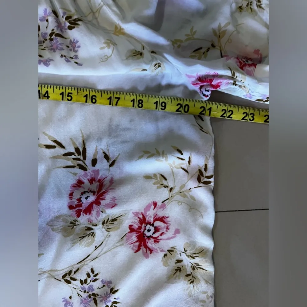 Fever Women's Top Size‎ M Multicolored Floral Round Neck Ruffle slevees White Size M - Image 15