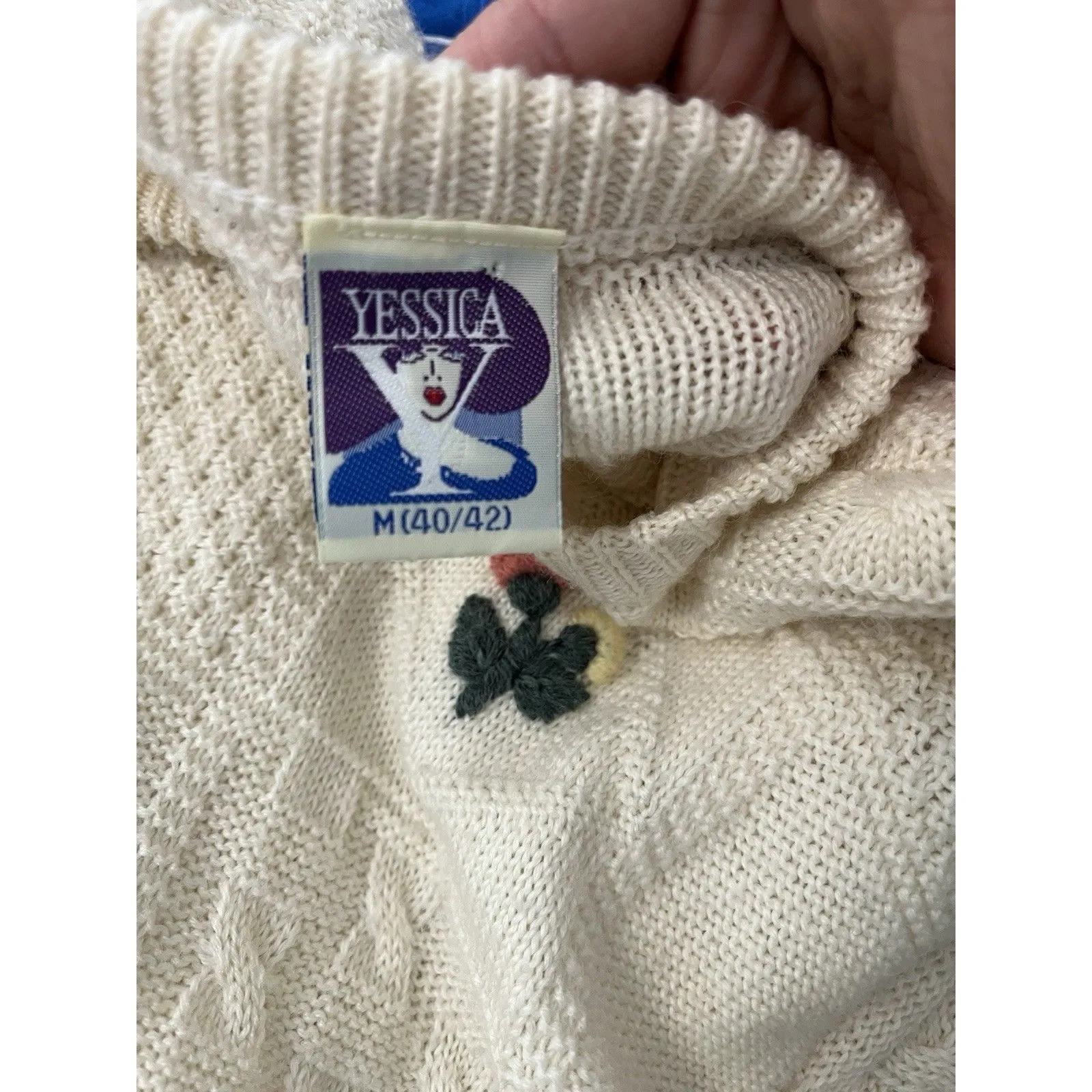 Yessiva Cream Floral Crochet Knit Embroidered Rustic Crew Neck Wool Sweater Med Yellow Size L - Image 2