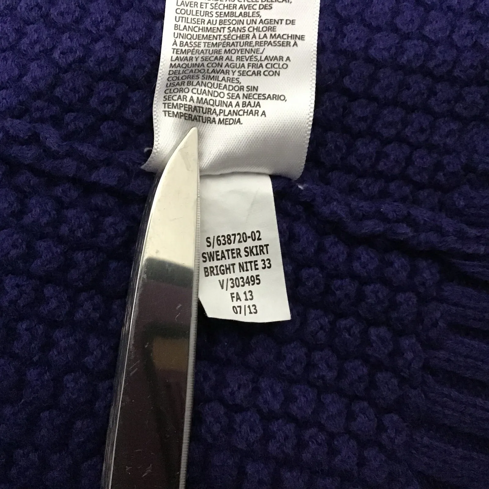 Old Navy Jrs Size XXL Mini Sweater‎ Skirt Bright Nite 33 Crochet Tight Knit Blue - Image 6