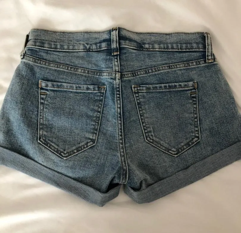 Boyfriend Jean Shorts Size 0 - Image 4