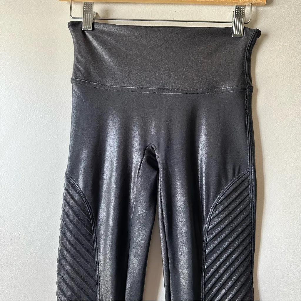 Spanx Faux Leather Moto Size S Flattering Shaping Leggings Very Black Minimalist - Image 5