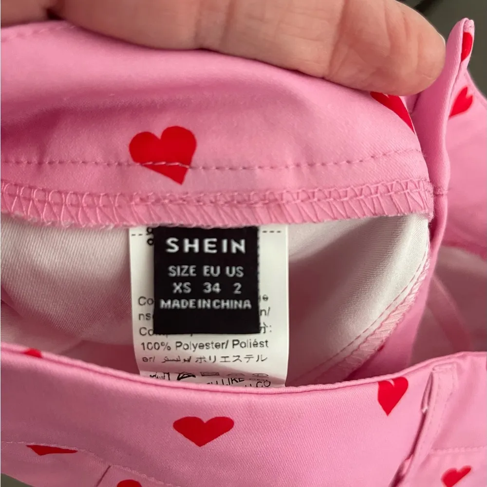 💛SHEIN Cutie Zip Fly Heart Print Straight Leg Pants, Size XS - Image 2