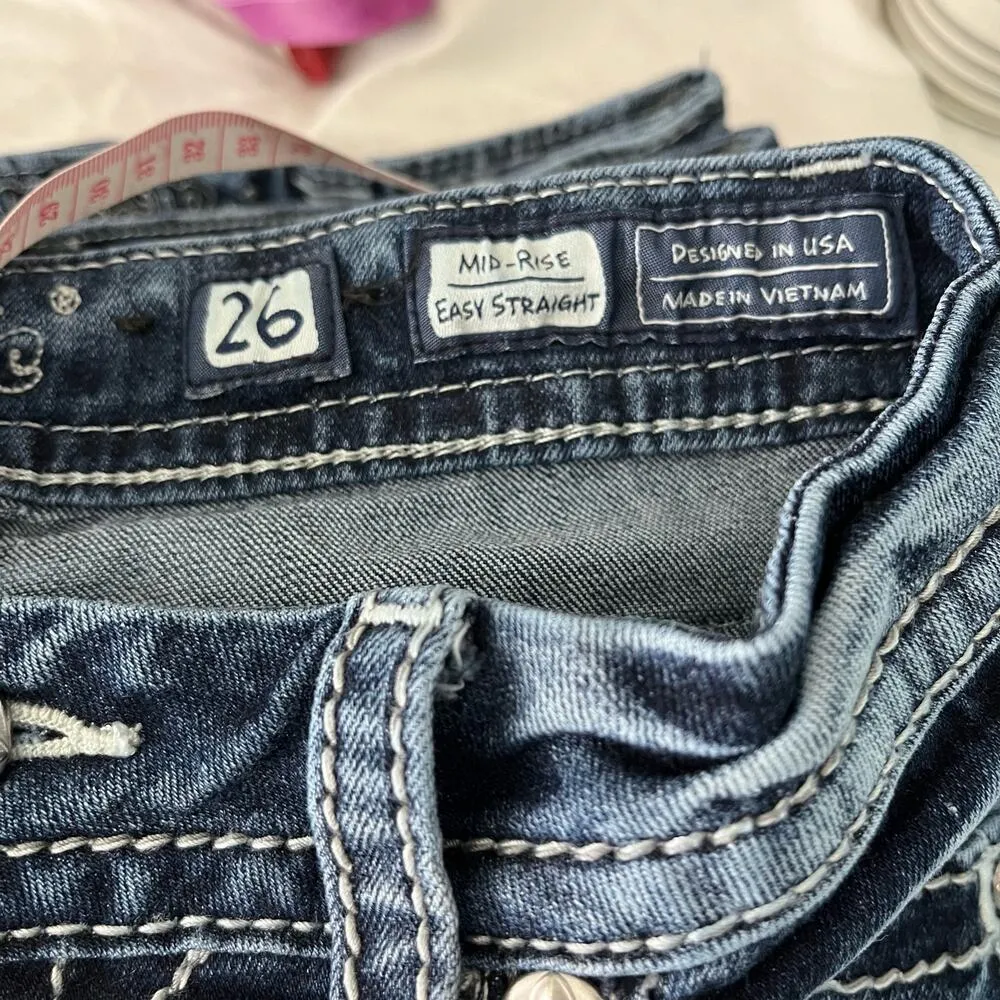 Miss Me Dark Wash Mid Rise Easy Straight Fleur De Lis Back Pocket Design Siz 26 - Image 9