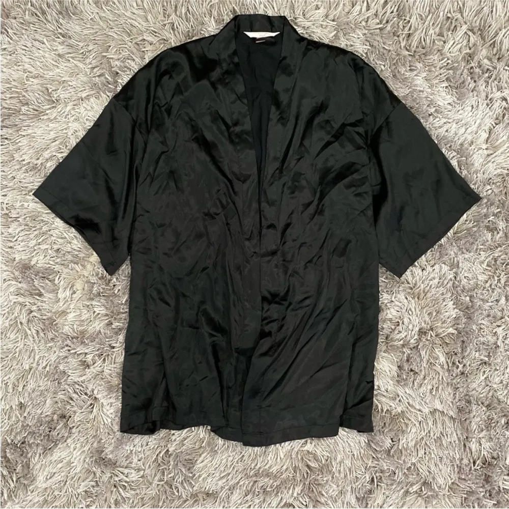 Victoria's Secret Angels Black Short Kimono Belt Satin - Image 4