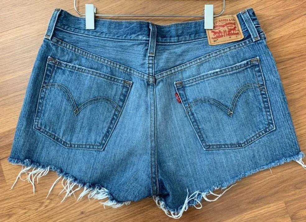 Levi’s 501 Shorts - Image 2