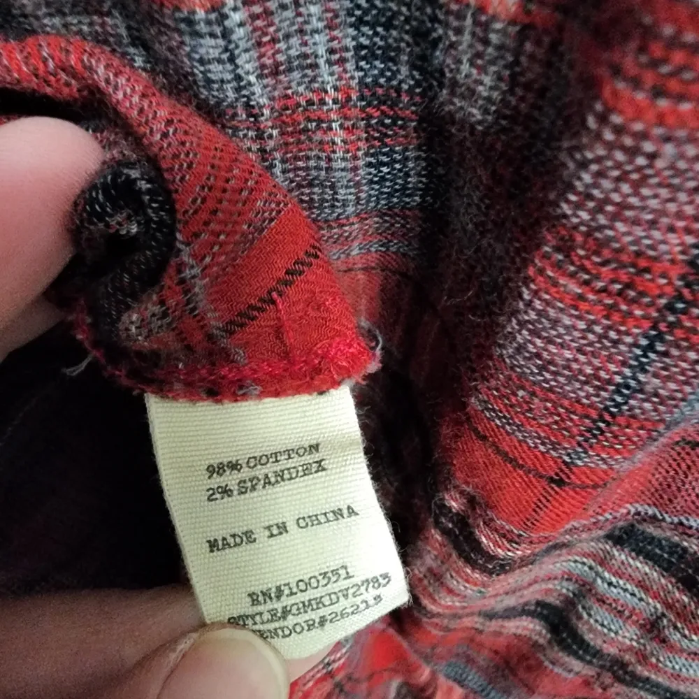 BKE Gimmicks by  red plaid high low tunic size small - Image 8