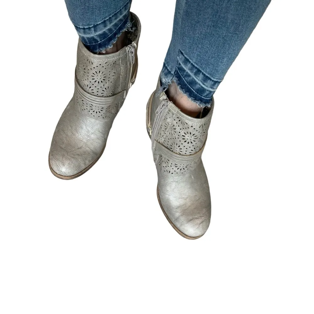 Corky's Tootsie Faux Leather Western Round Toe Harness Ankle Boot, Sz 6 - Image 2