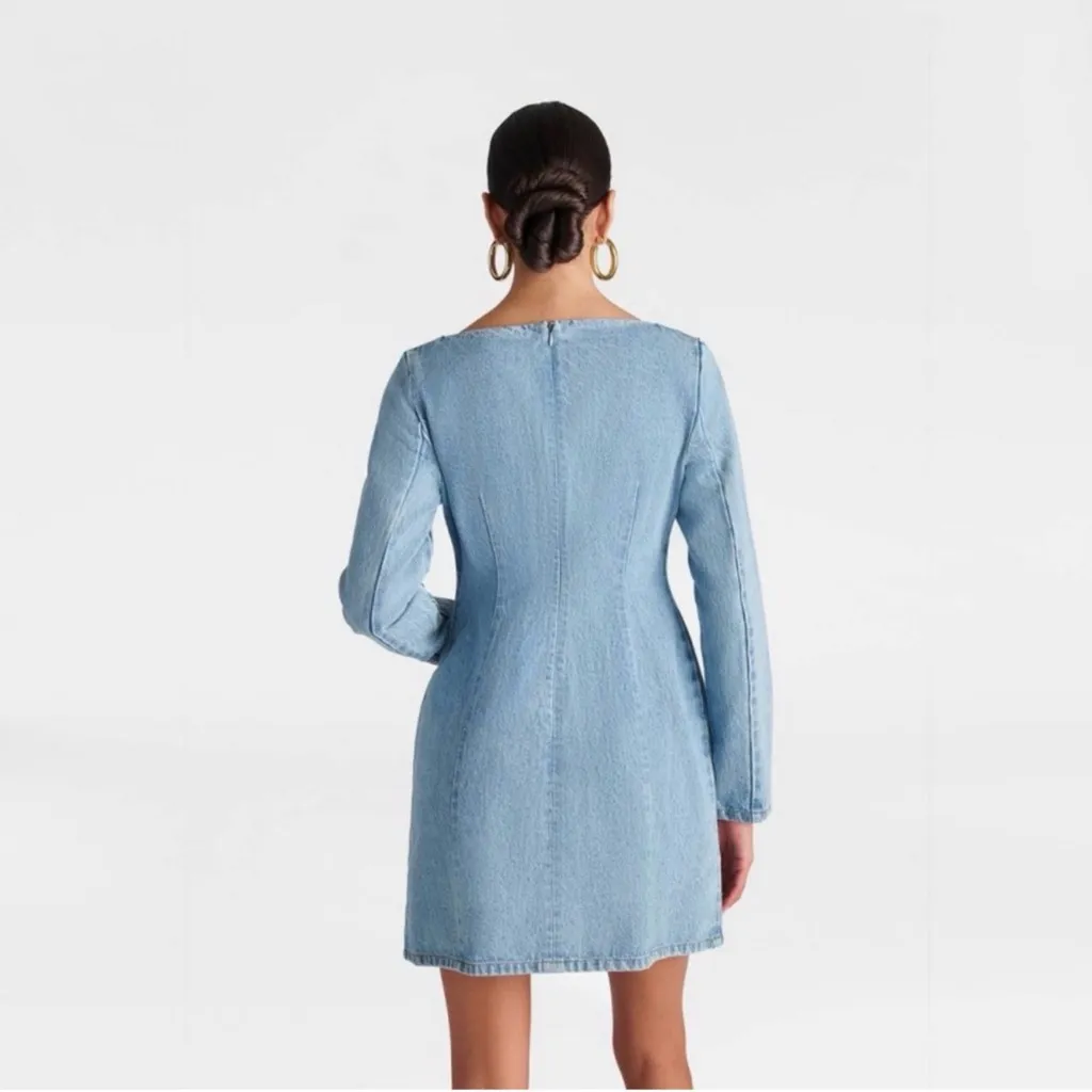 NWT KBB double breasted Denim Dress size 8. “The tuxedo mini” vintage was denim Blue - Image 2