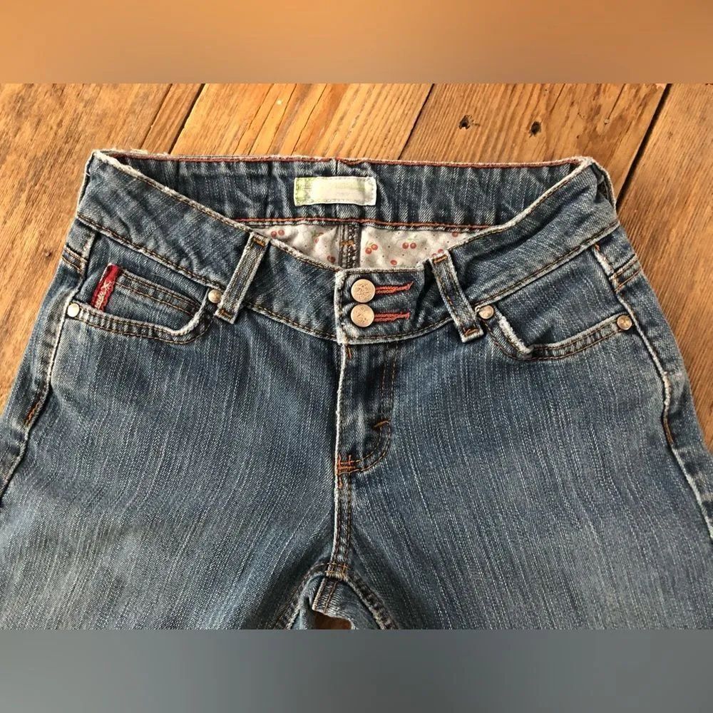 Wrangler, authentic brand twentyX low rise bootcut jeans - Image 3