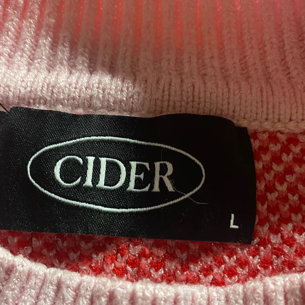 CIDER Valentine’s Day Lovecore  Heart Wave Knit Sweater L - Image 5