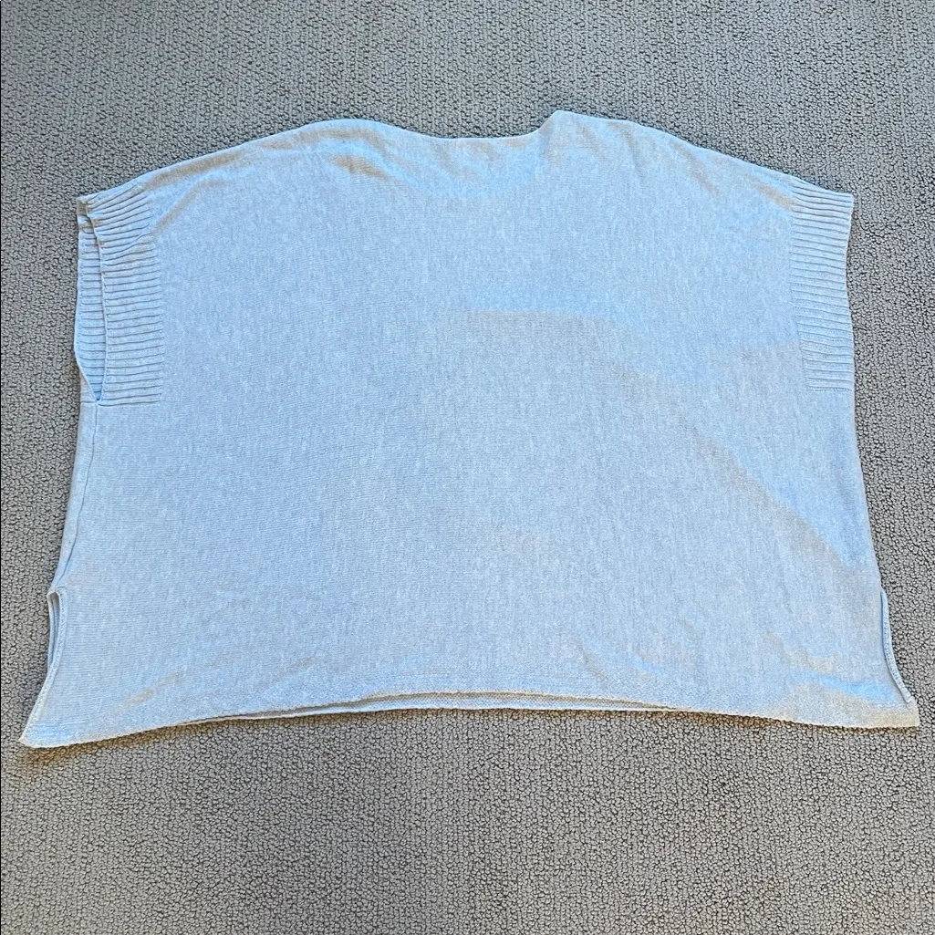 Old Navy Heather Gray Knit Sweater - Image 4