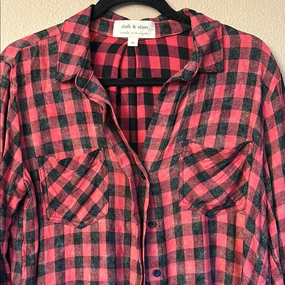 ANTHROPOLOGIE Red Black Buffalo Plaid Button Down Shirt MEDIUM - Image 4