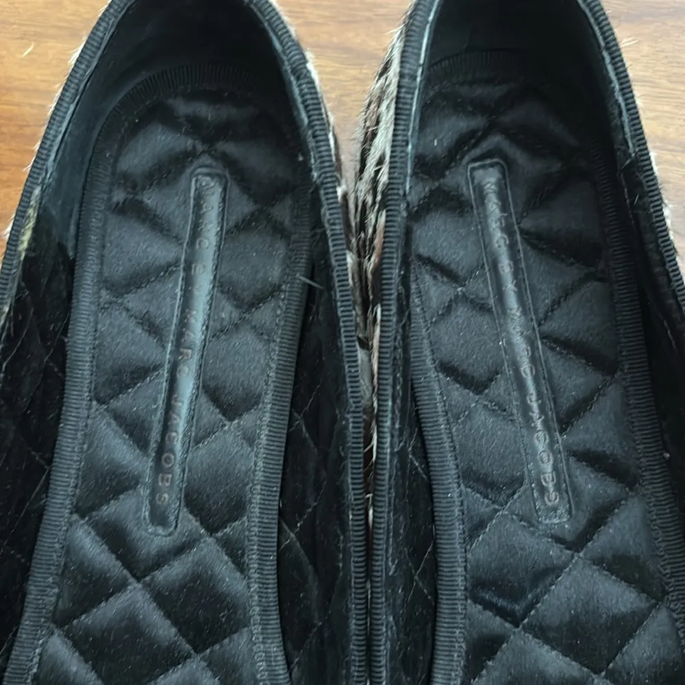 Marc by Marc Jacob’s Cat Leopard Print Fur Hair Flats - Image 3