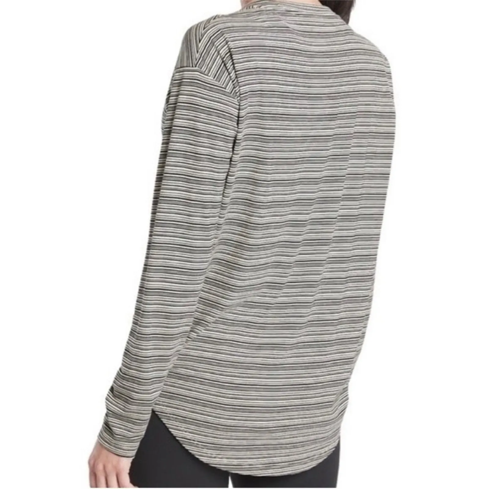 Athleta Cloudlight Stratus Gray & White Striped Long Sleeve Scoop Neck Top‎ Sz S - Image 2