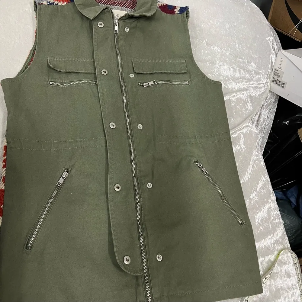 Thread & Supply olive green vest jacket size small aztec southwestern utility - Image 8