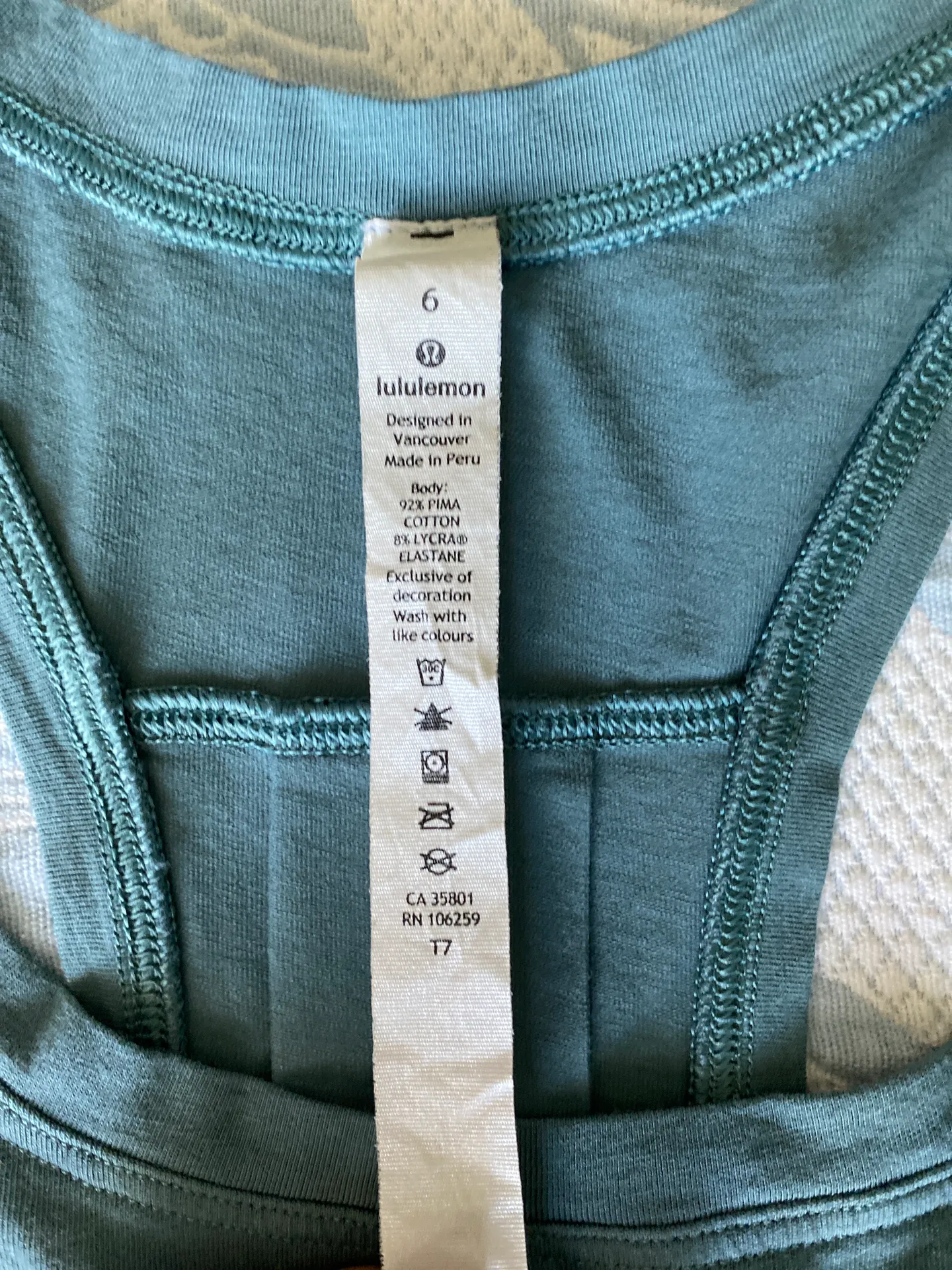 Love Tank Top - Image 4