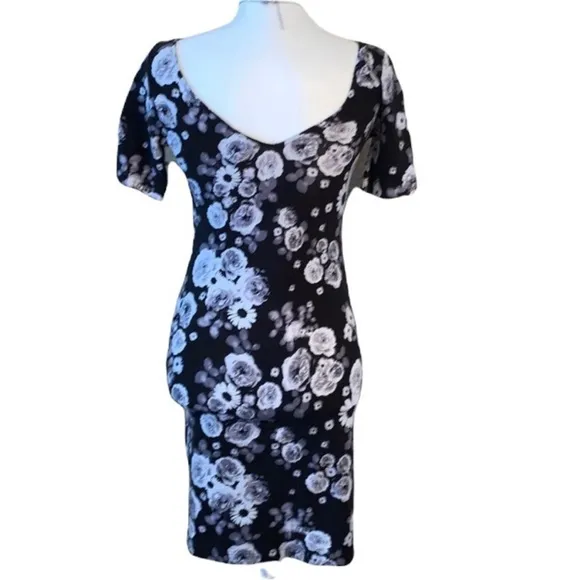 H&M Divided Black & White Floral Bodycon Dress Size Small - Image 2