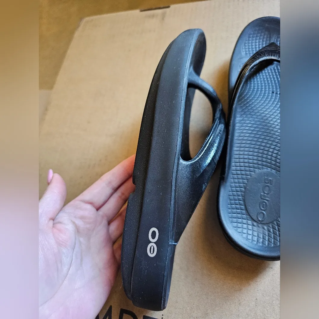Oofos Sandals Black Size 7 - Image 6