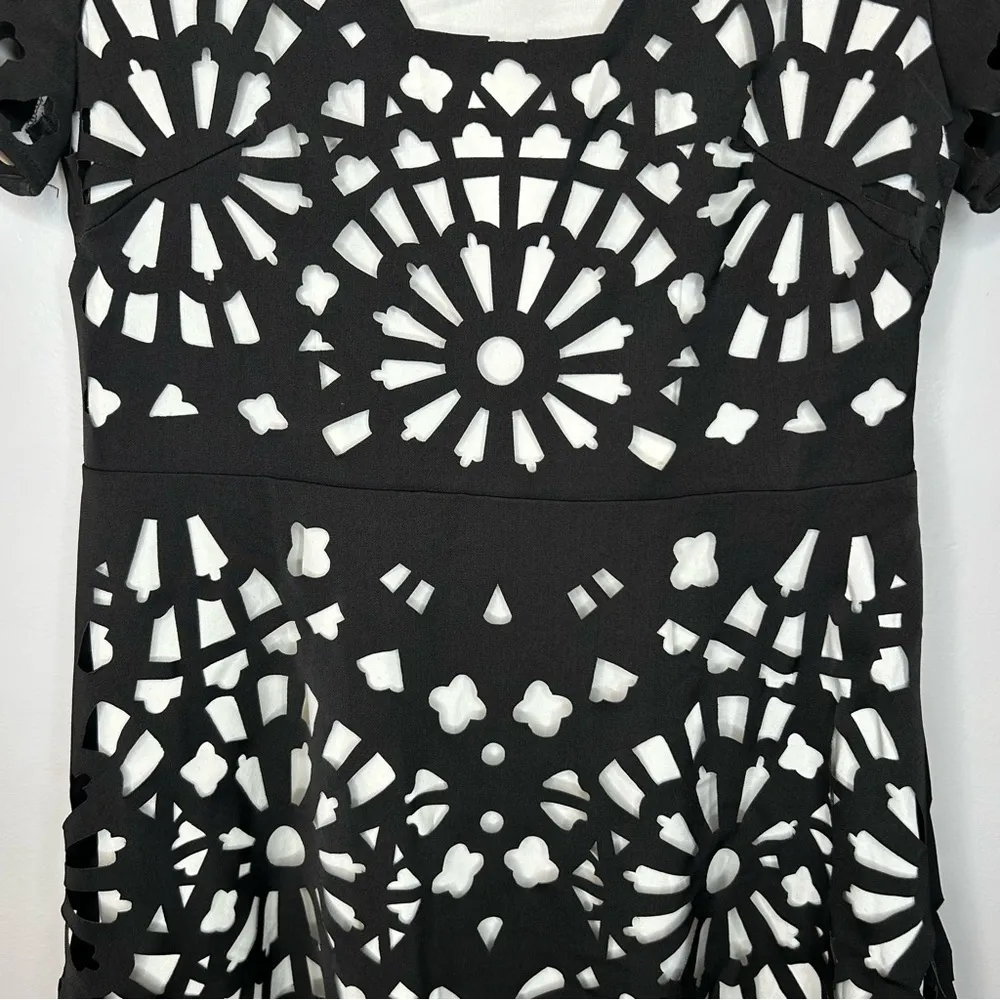 Gracia Laser Cut Women's Black Dress Size M - Image 8