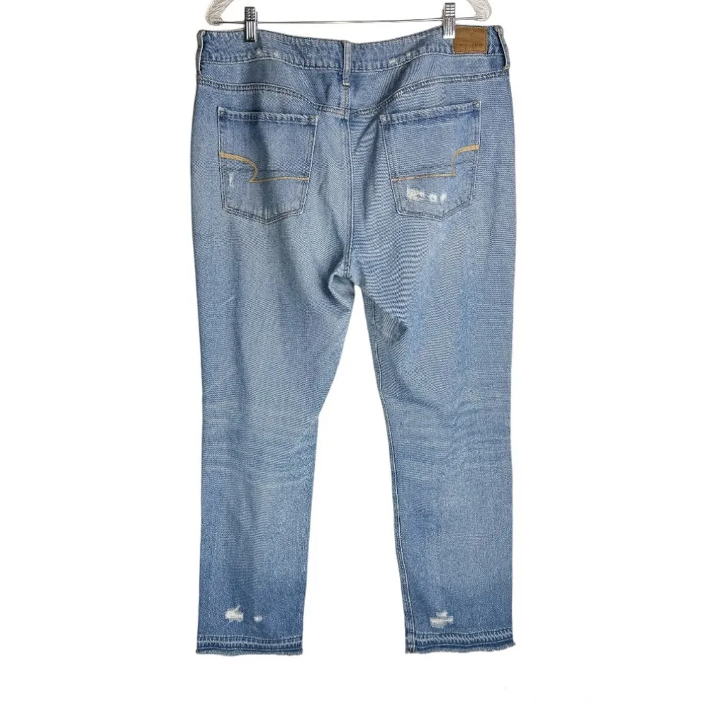 American Eagle Tomgirl Distressed Jeans Sz 16 LONG Light Wash Straight Boyfriend - Image 2