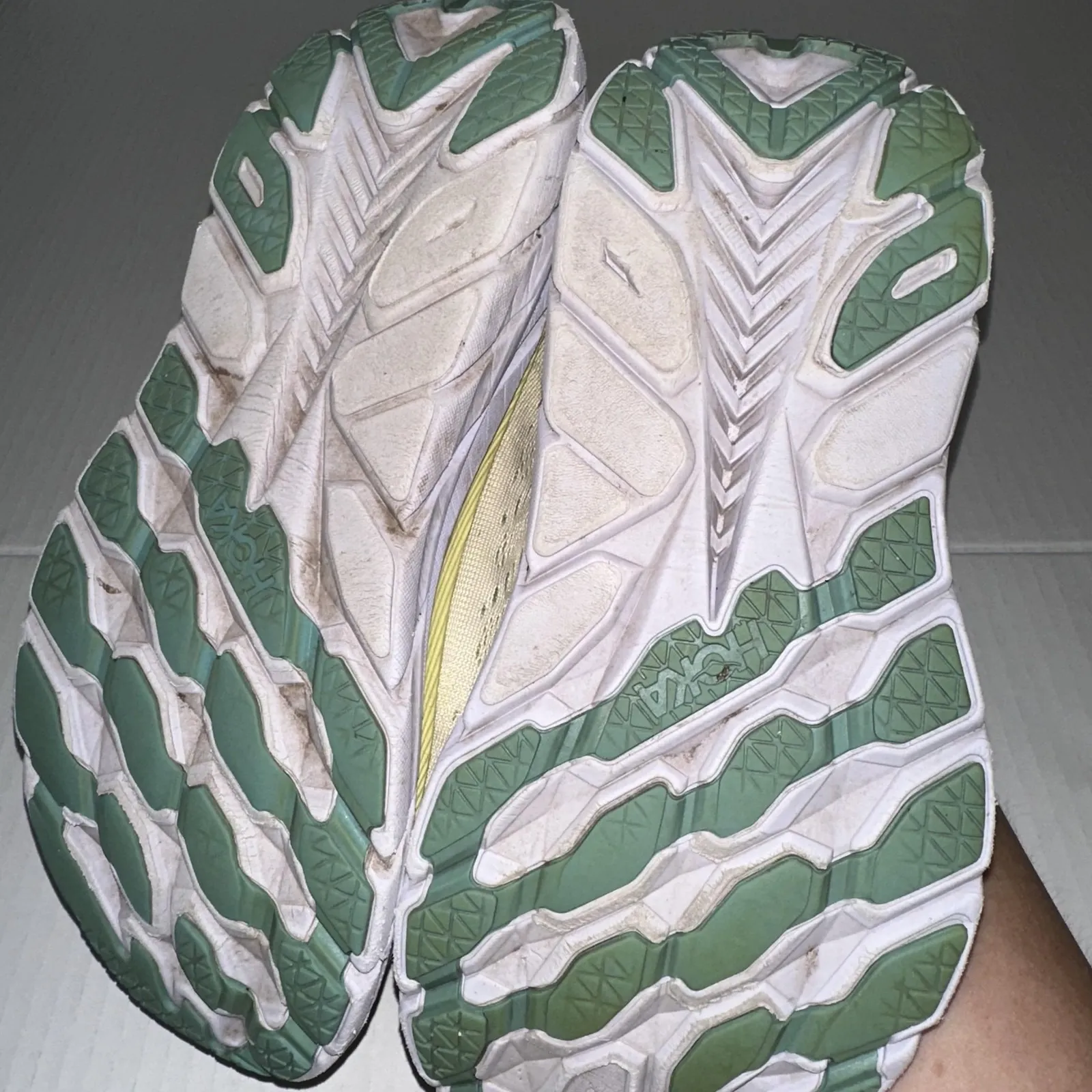 Hoka One One Clifton 8 Running Shoes Womens Size 6 Yellow Orange Green Mesh - Image 13