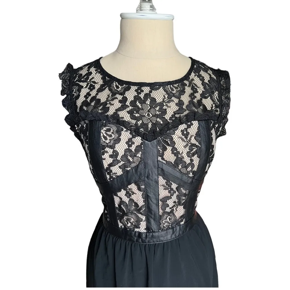 Black Lace Bodice Sleeveless Fit & Flare Sheath Dress w/ Lace Overlay Medium - Image 7