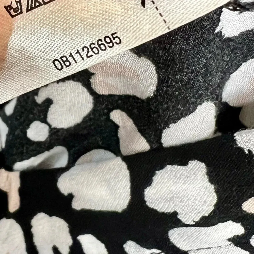 Free People Women's Bare It All Black Animal Print Bodysuit Size S Lace NEW - Image 11