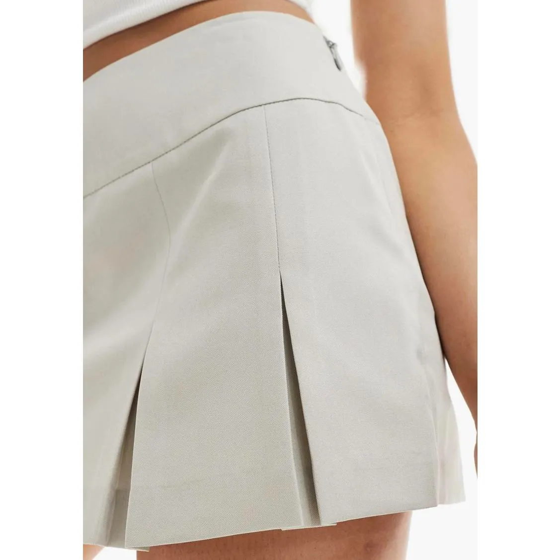Miss Selfridge Pleated Mini Skort STONE NWT Size 4 - Image 4