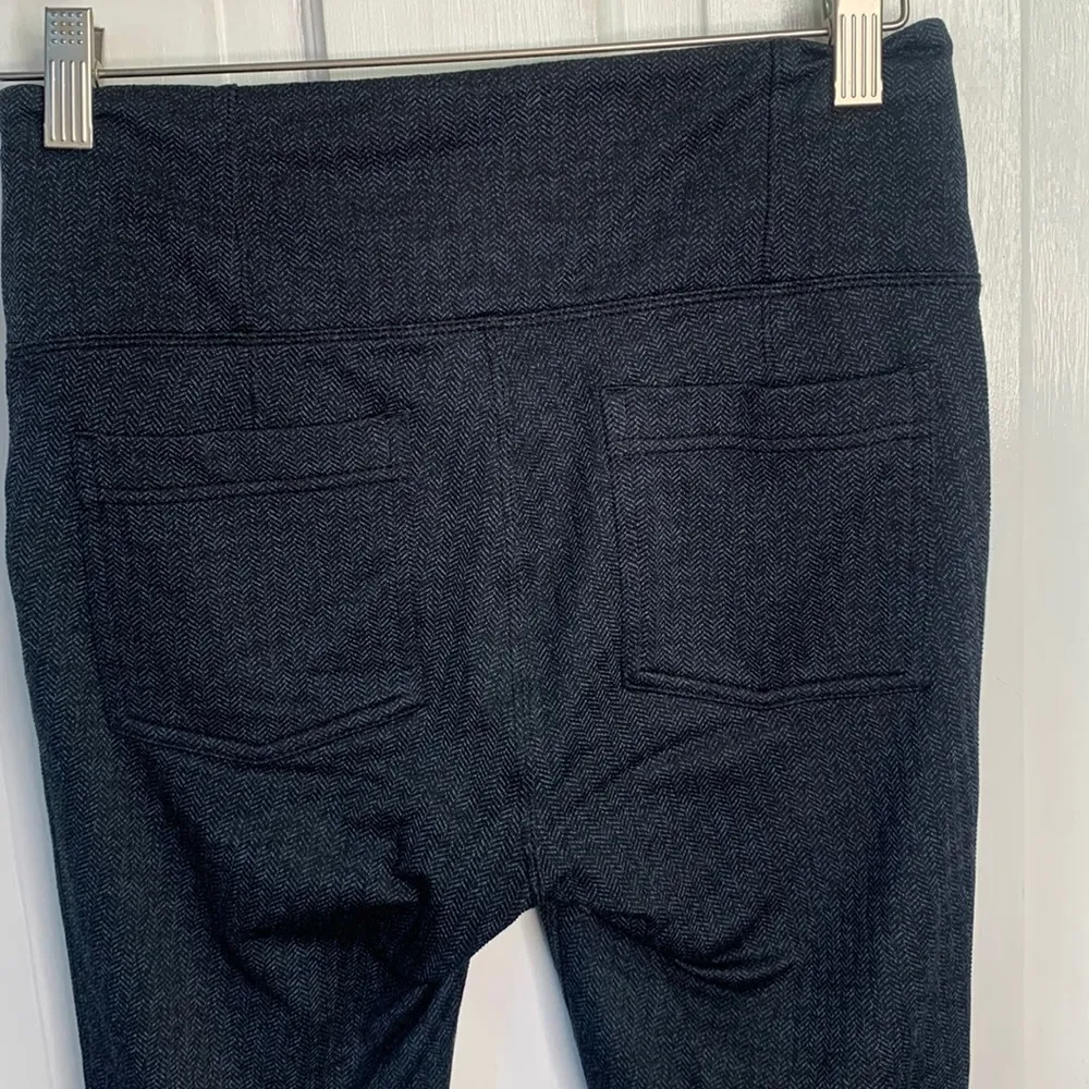 Athleta Criss Cross High Waisted Metro Blue Black Patterned Legging W-455 Size S - Image 7