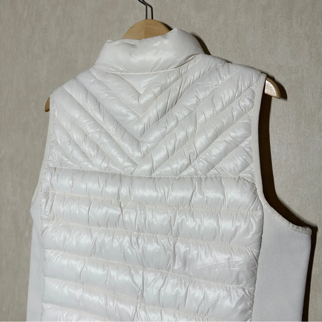 GAP Women’s Primaloft Puffer Quilted Vest Jacket Full Zip in Ivory Frost XL - Image 5