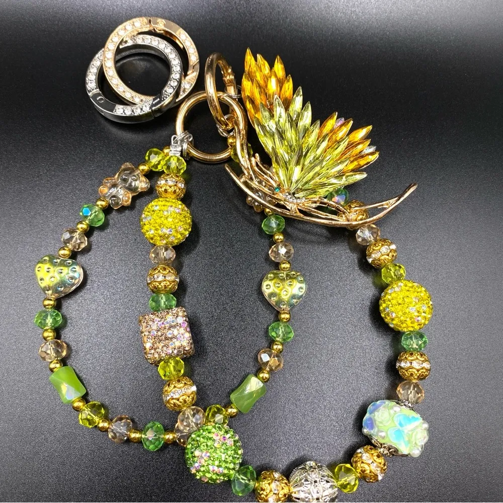 💚💛Luxury Bag Charm / Phone Chain /Keychain Colorful Rhinestone Crystal Butterfly - Image 6