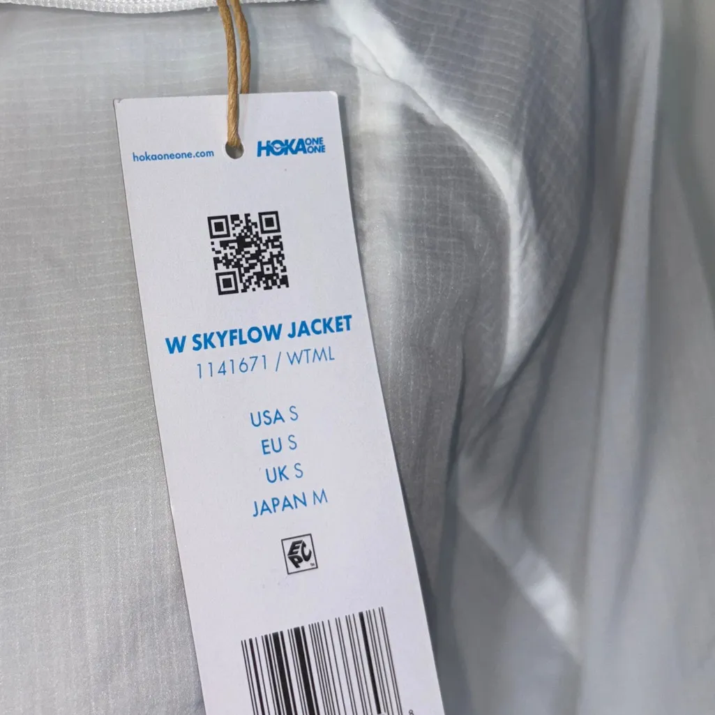 Hoka White Skyflow Jacket for Women Small 1141671 - Image 2