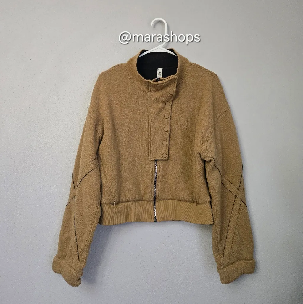 Alo Yoga Strut Jacket - Image 3