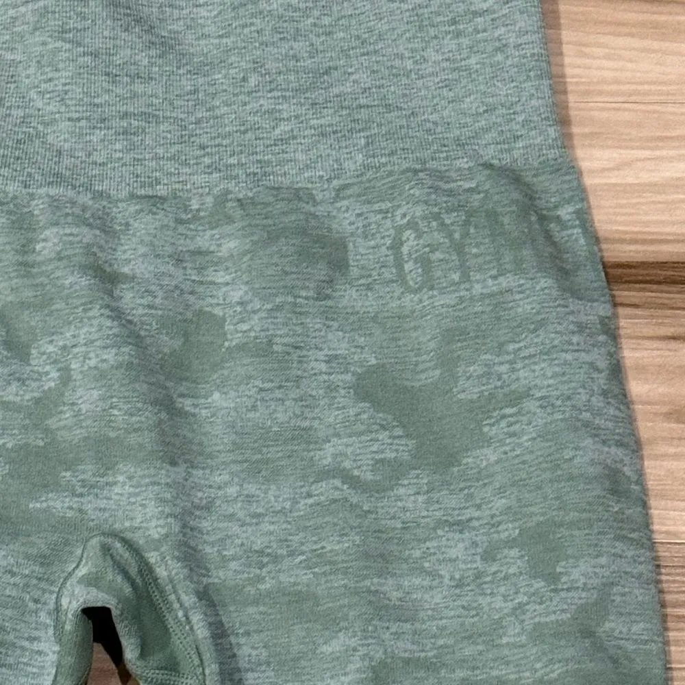 Gymshark Camo Green Scrunch Butt Leggings Women’s Large - Image 3