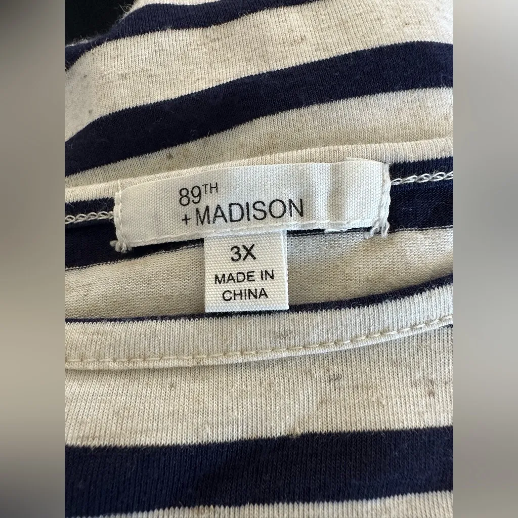 Like New - 89th + Madison Striped Top - Navy. - Image 4